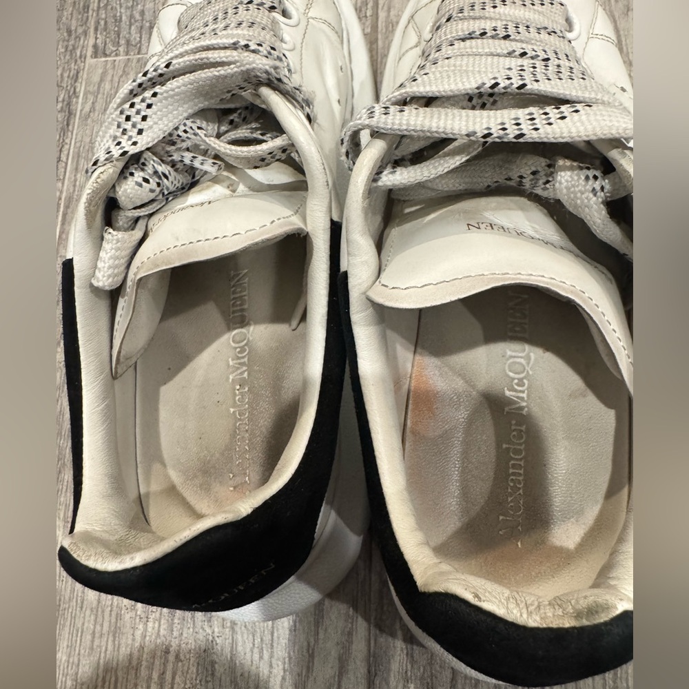 Alexander McQueen white black Suede-trimmed leather exaggerated-sole sneakers - Picture 8 of 11